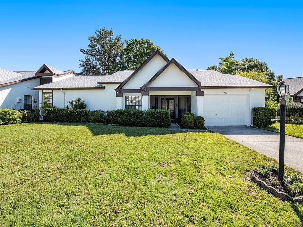 1337 CAMELOT COURT PALM HARBOR, FL 34684
