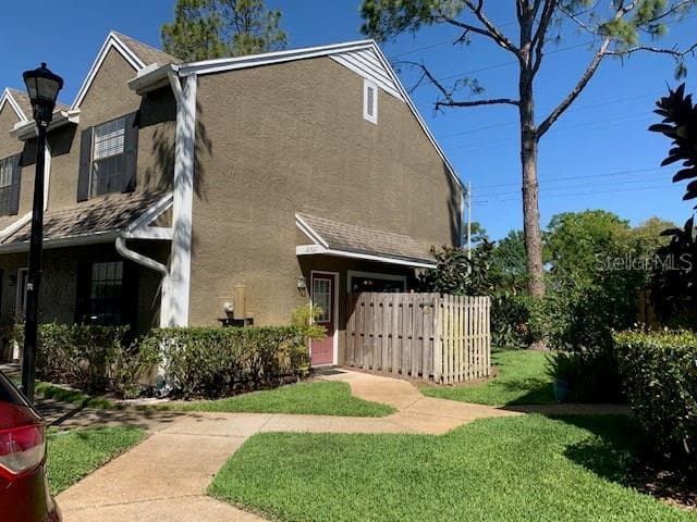 16537 LAKE BRIGADOON CIRCLE TAMPA, FL 33618