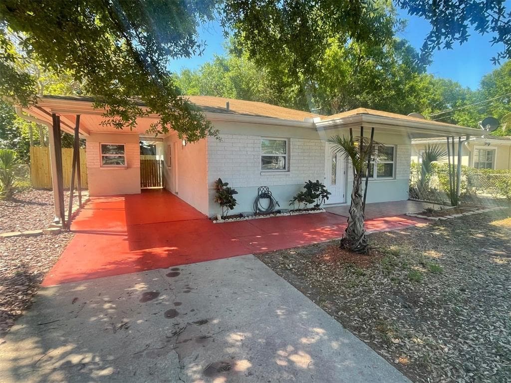 4016 W CARMEN STREET TAMPA, FL 33609