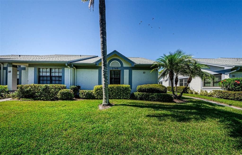 2749 COUNTRYSIDE BOULEVARD UNIT 23 CLEARWATER, FL 33761