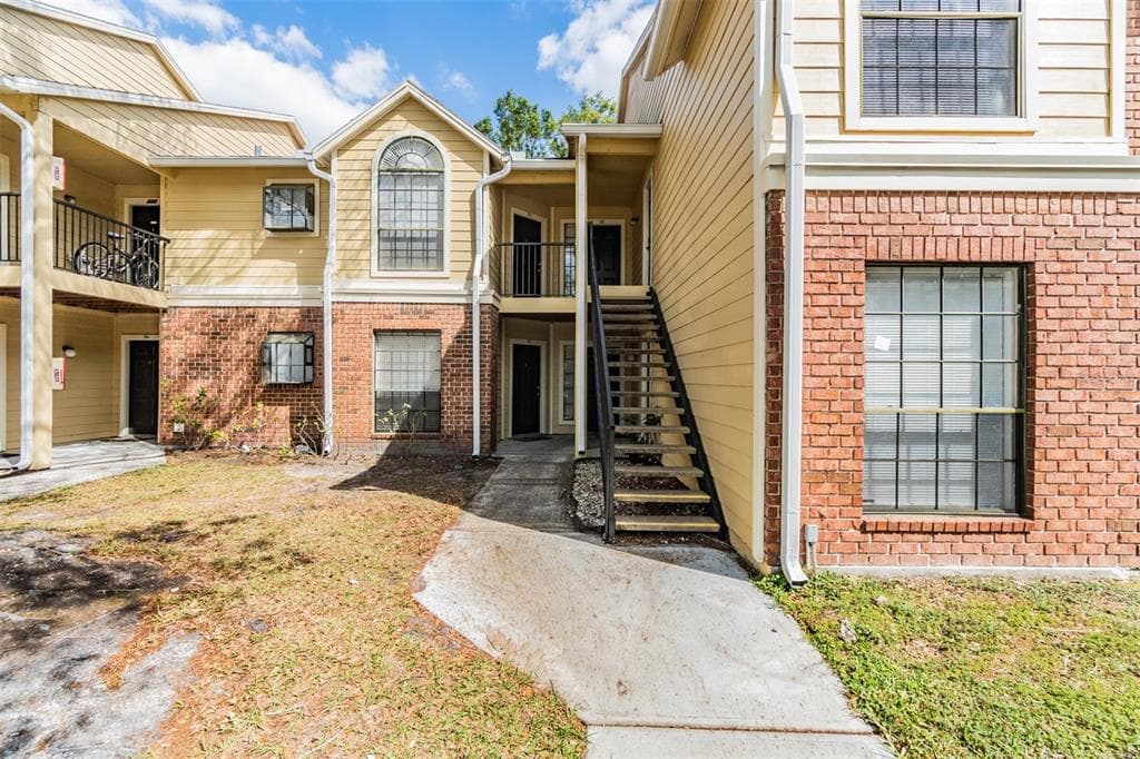 8722 MALLARD RESERVE DRIVE UNIT 205 TAMPA, FL 33614