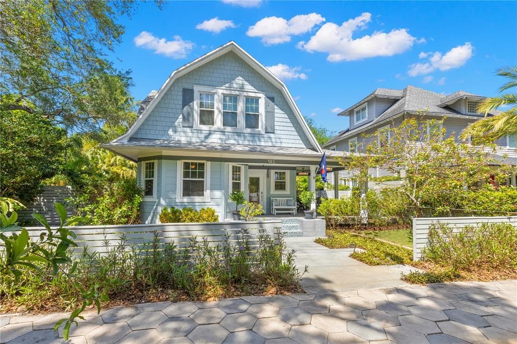 145 6TH AVENUE NE ST PETERSBURG, FL 33701