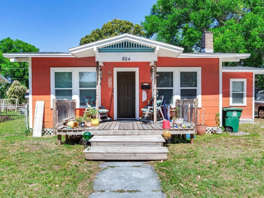 804 E NEW ORLEANS AVENUE TAMPA, FL 33603
