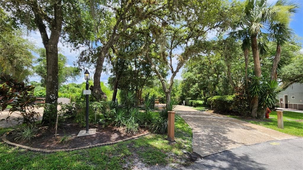 413 LONGHORN DRIVE LAKE WALES, FL 33898