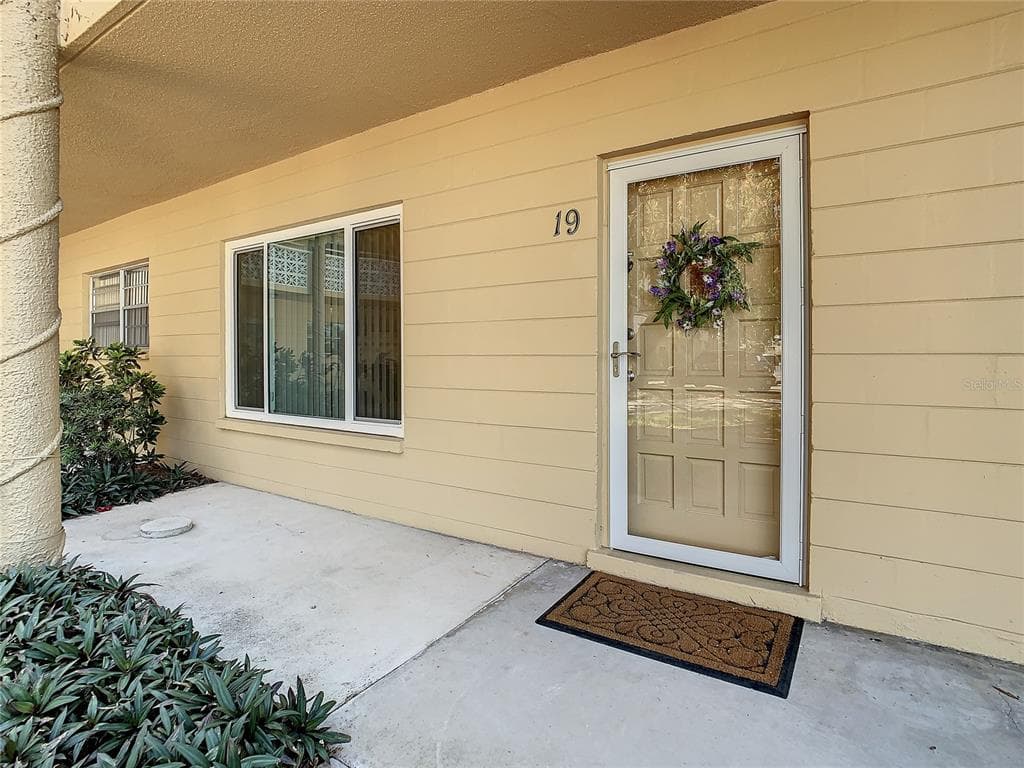 2467 FINLANDIA LANE UNIT 19