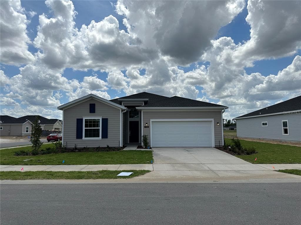 7704 SW 74TH LOOP OCALA, FL 34481