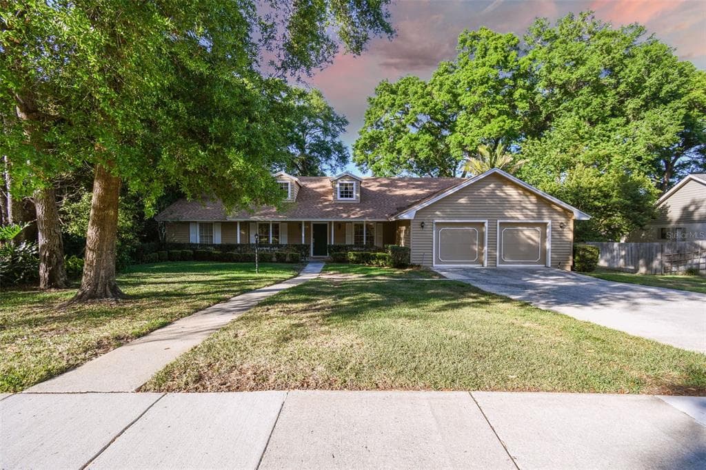 1911 LOST PINE LANE APOPKA, FL 32712