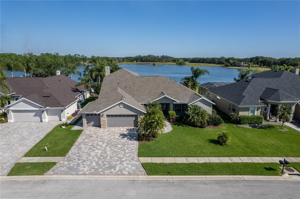 2906 MOSSY TIMBER TRAIL VALRICO, FL 33596