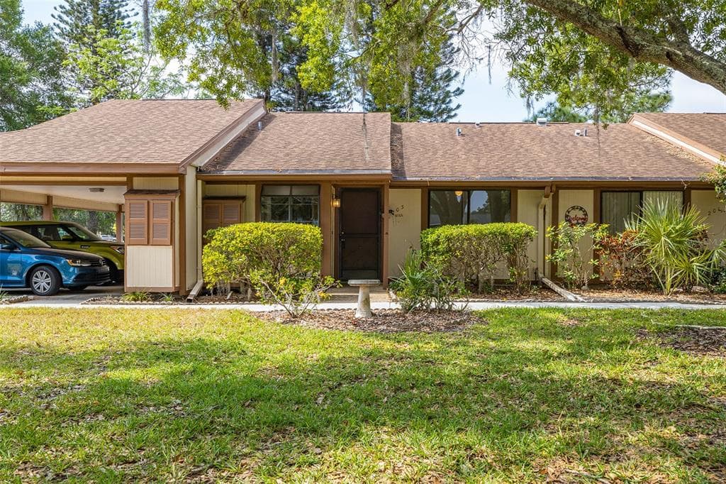 203 CORKWOOD LANE OLDSMAR, FL 34677