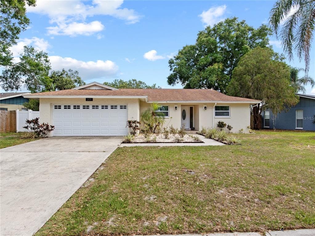 2479 MOORE HAVEN DRIVE W CLEARWATER, FL 33763