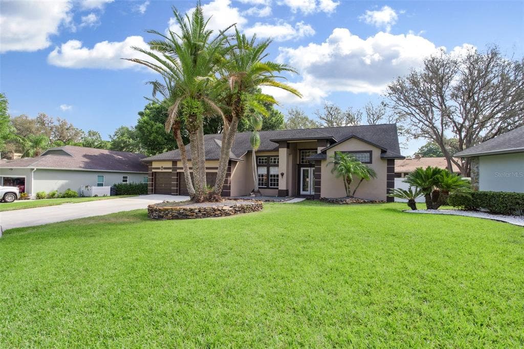 424 SUMMIT CHASE DRIVE VALRICO, FL 33594
