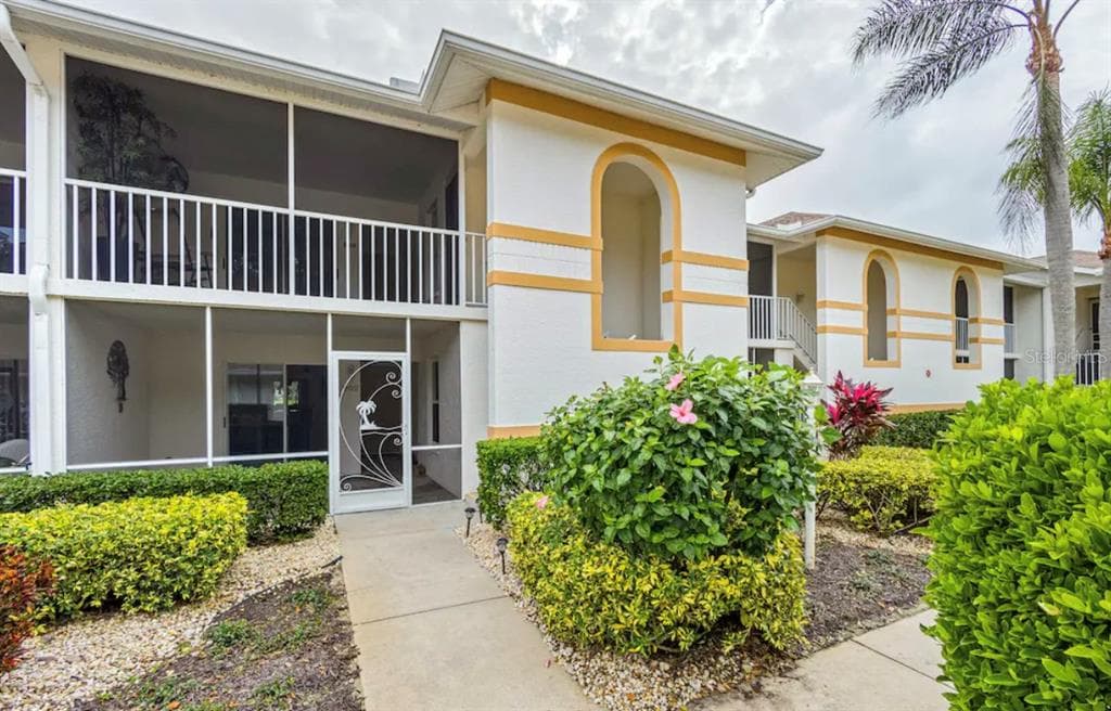 6904 DREWRYS BLUFF UNIT 808 BRADENTON, FL 34203