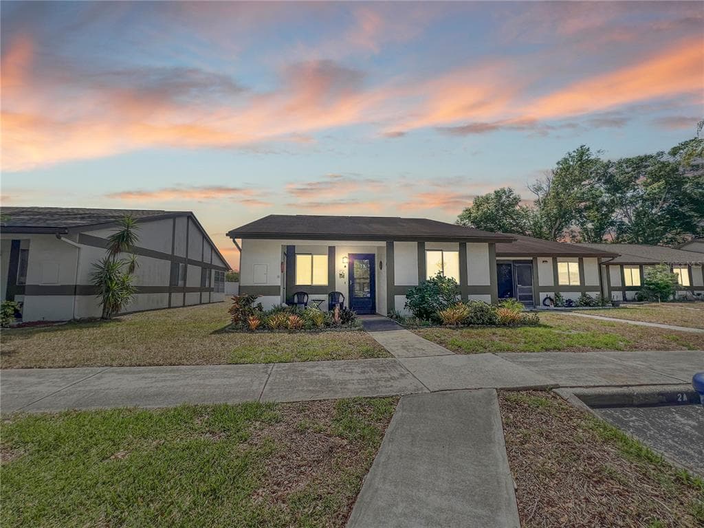 2250 BANCROFT CIRCLE UNIT A PALM HARBOR, FL 34683