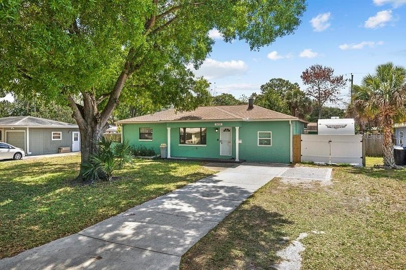 6258 HAMPTON DRIVE N ST PETERSBURG, FL 33710