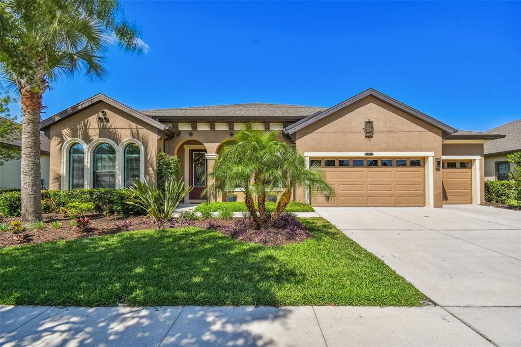 8427 SWISS CHARD CIRCLE LAND O LAKES, FL 34637