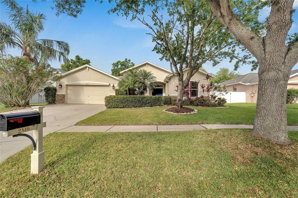 2816 ROLLING ACRES PLACE VALRICO, FL 33596