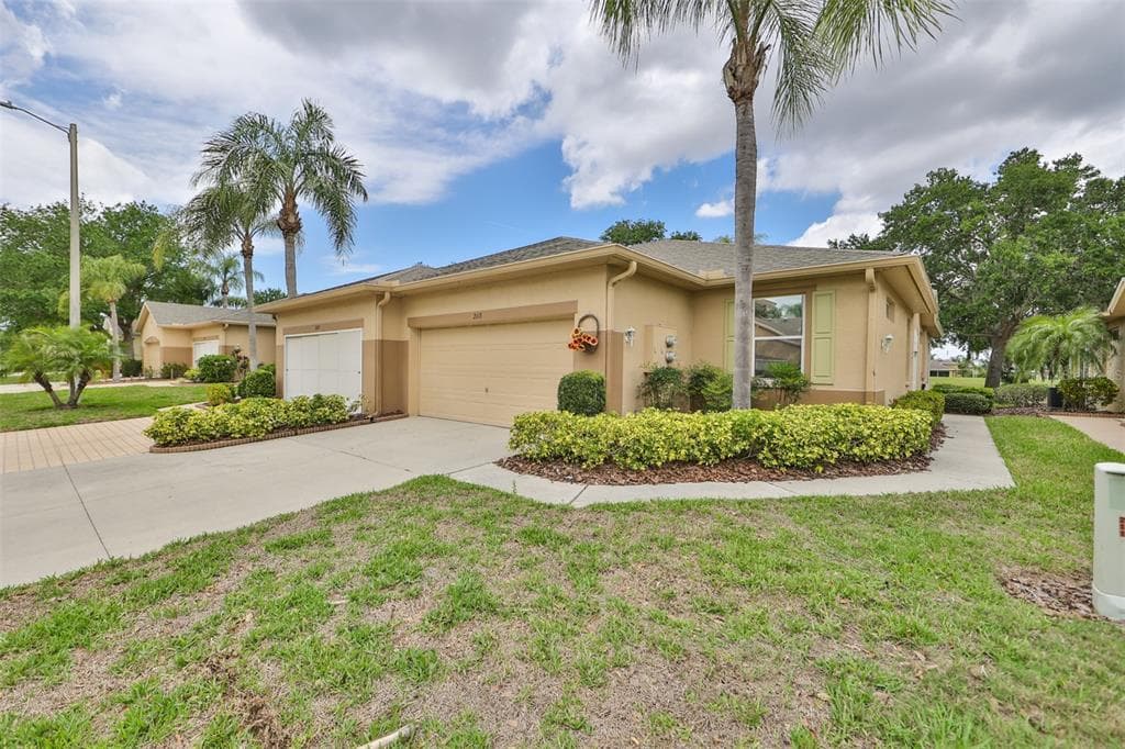 2113 ACADIA GREENS DRIVE SUN CITY CENTER, FL 33573