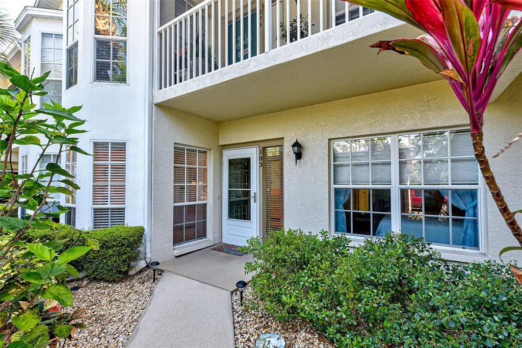406 LAUREL LAKE DRIVE UNIT 103 VENICE, FL 34292