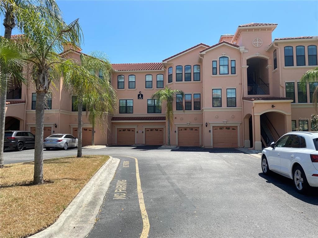 2729 VIA MURANO UNIT 437 CLEARWATER, FL 33764
