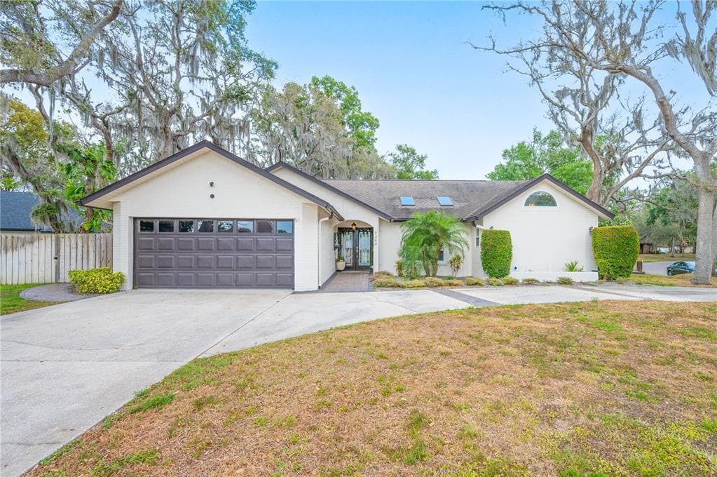 2304 SPRUCEWOOD LANE PLANT CITY, FL 33563