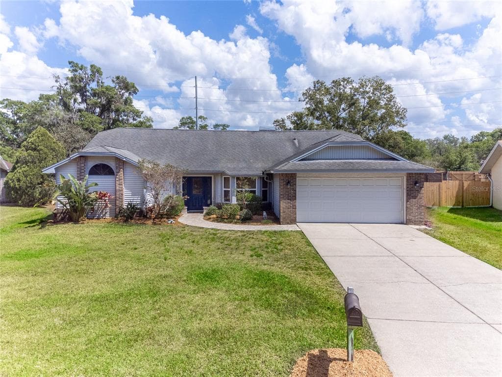 2601 BRIDLE DRIVE PLANT CITY, FL 33566