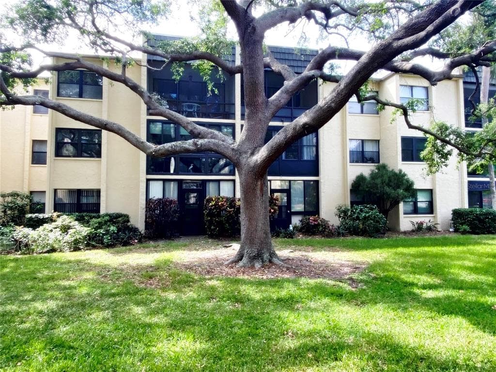 14130 ROSEMARY LANE UNIT 6305 LARGO, FL 33774