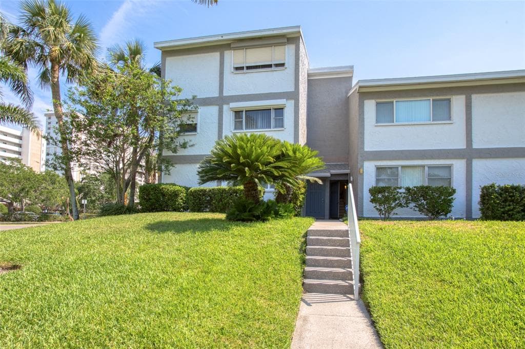 1301 GULF BOULEVARD UNIT 201 CLEARWATER, FL 33767