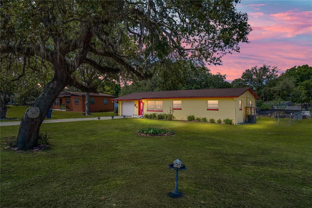 4941 BOBWHITE COURT DADE CITY, FL 33523