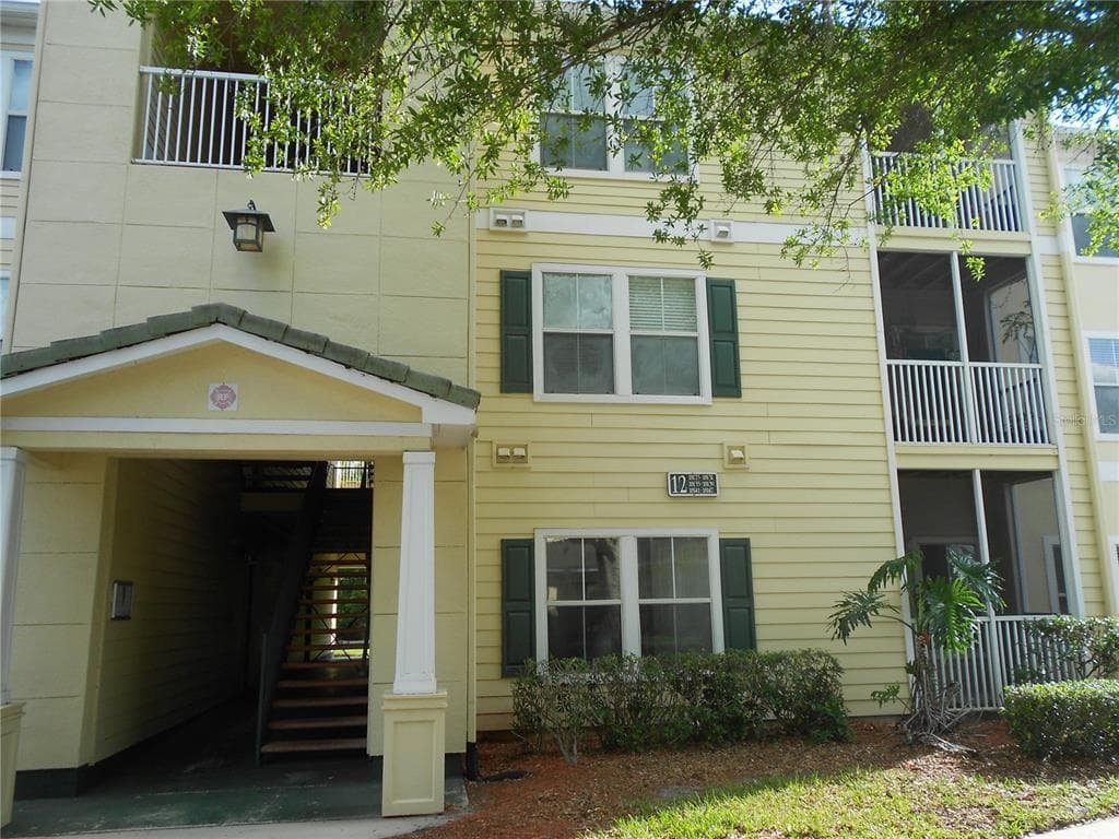 18133 BRIDLE CLUB DRIVE UNIT 18133 TAMPA, FL 33647