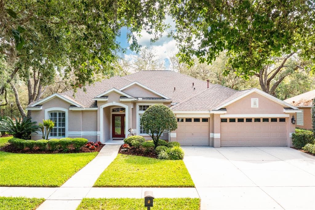 5702 EAGLEMOUNT CIRCLE