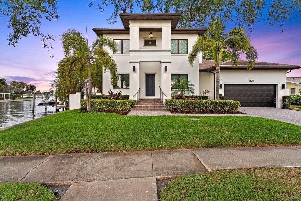 1425 EDEN ISLE BOULEVARD NE