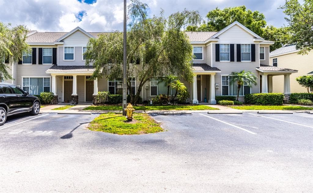 13711 FOREST LAKE DRIVE LARGO, FL 33771