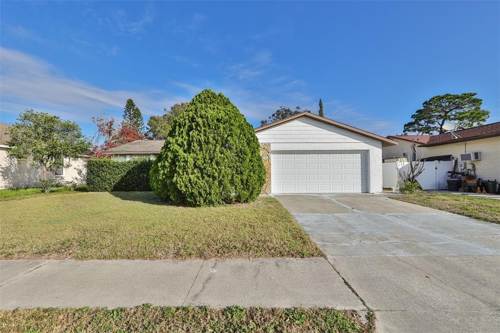 3133 SALTON STREET HOLIDAY, FL 34691