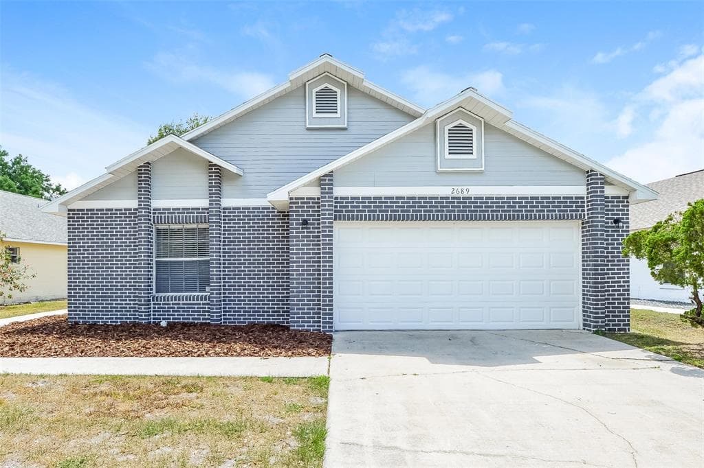 2689 WHISPER LAKES CLUB CIRCLE ORLANDO, FL 32837