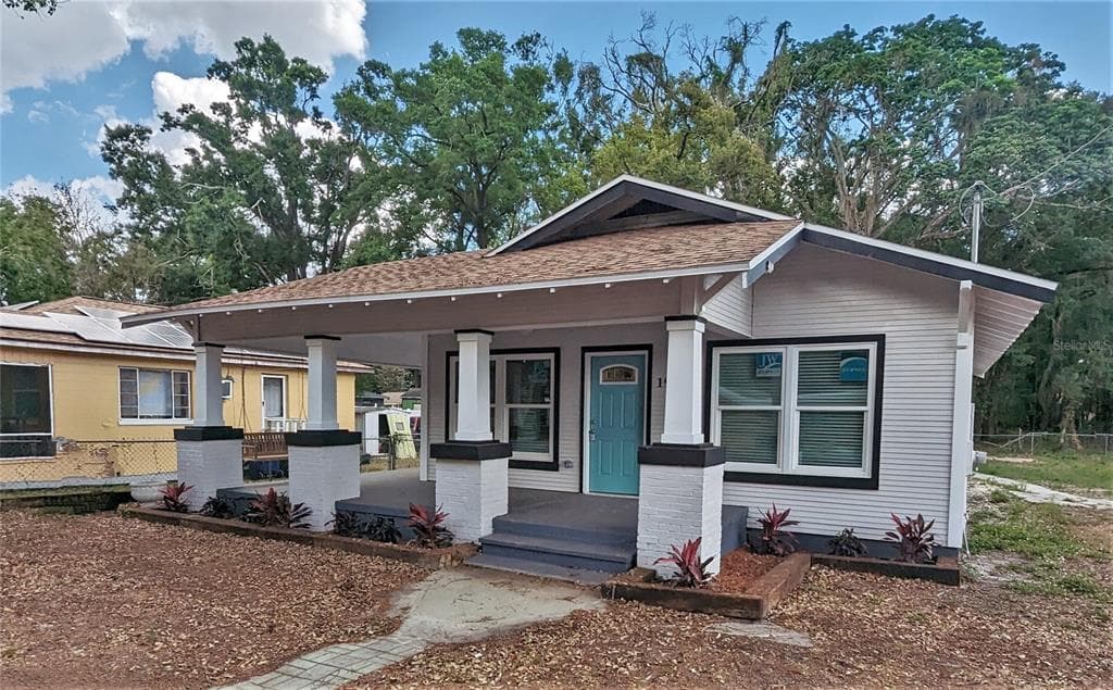 1913 E OSBORNE AVENUE TAMPA, FL 33610