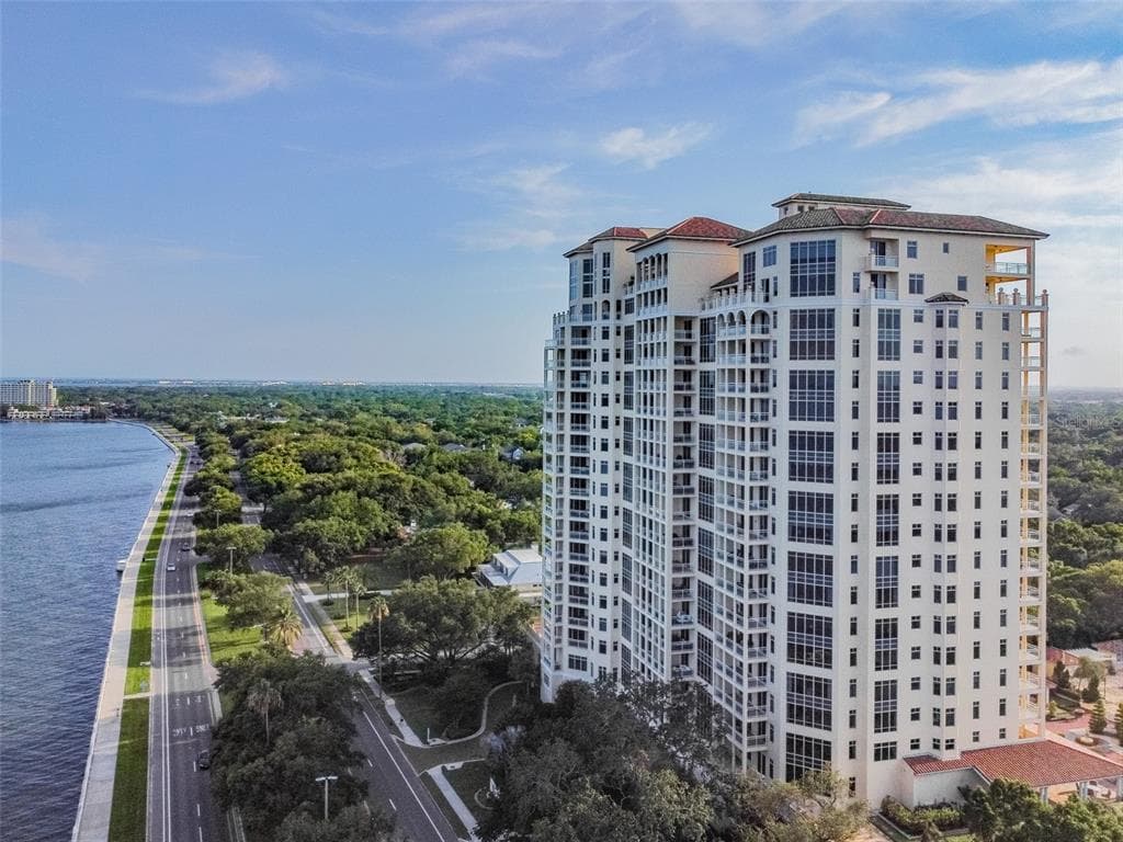 4201 BAYSHORE BOULEVARD UNIT 604 TAMPA, FL 33611