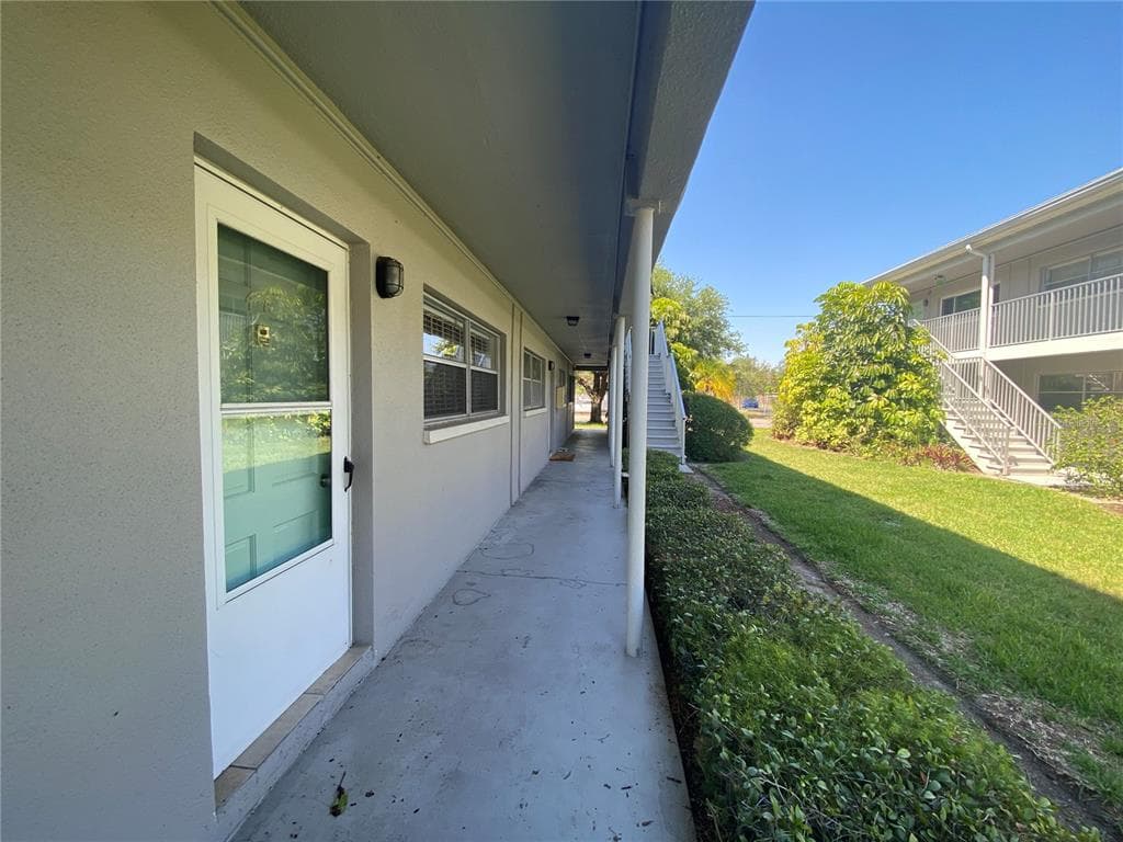 5924 5TH AVENUE N UNIT A4 ST PETERSBURG, FL 33710