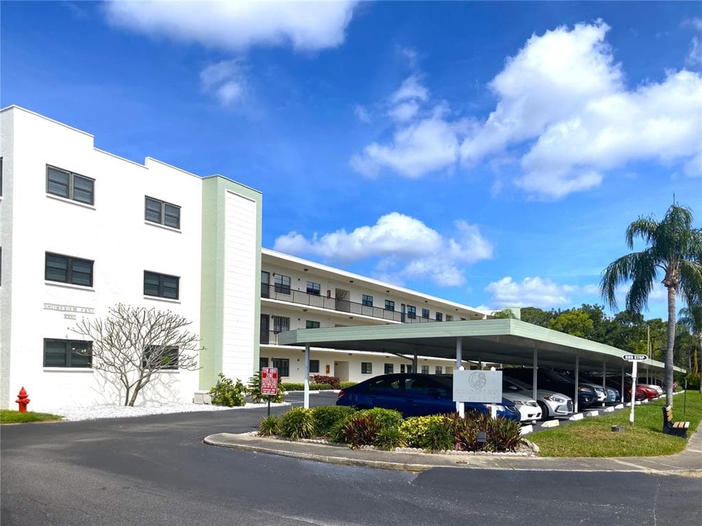 5980 TERRACE PARK DRIVE N UNIT 307 ST PETERSBURG, FL 33709