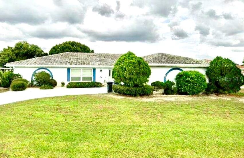 410 SMITHFIELD LANE SUN CITY CENTER, FL 33573