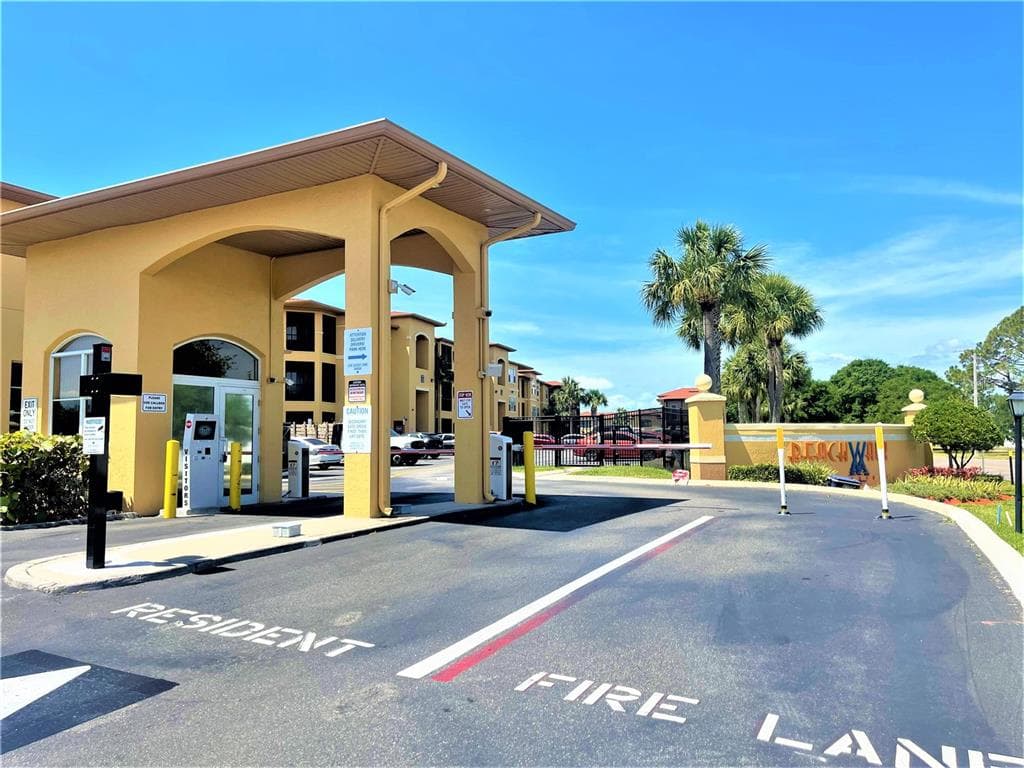 4302 BAYSIDE VILLAGE DRIVE UNIT 201 TAMPA, FL 33615
