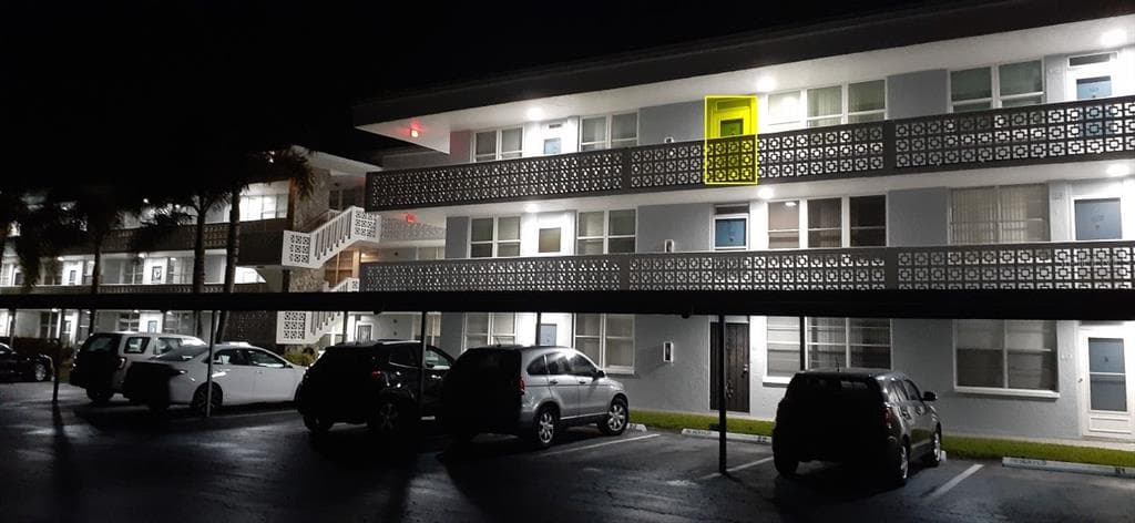 4880 LOCUST STREET NE UNIT 327 ST PETERSBURG, FL 33703