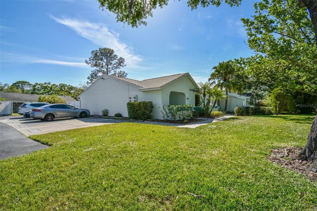 400 CEDAR RIDGE COURT OLDSMAR, FL 34677