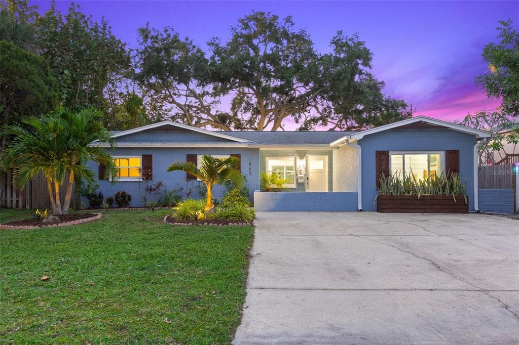 1865 NEBRASKA AVENUE NE ST PETERSBURG, FL 33703