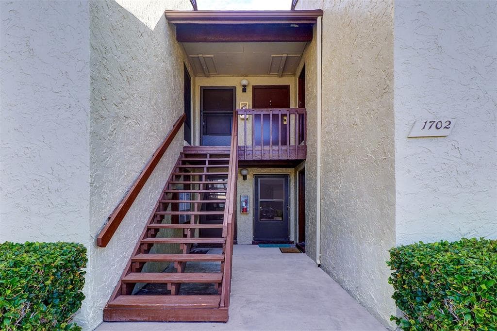4215 E BAY DRIVE UNIT 1702B CLEARWATER, FL 33764