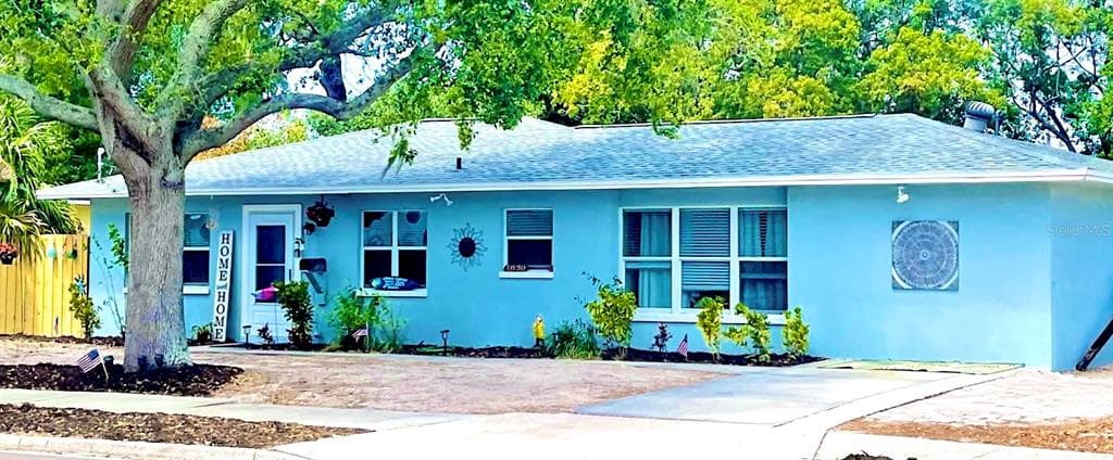 1830 BAYSHORE BOULEVARD DUNEDIN, FL 34698