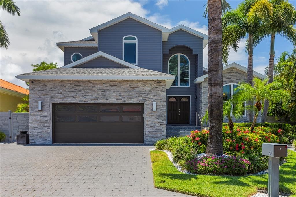648 SANTA MARIA DRIVE TIERRA VERDE, FL 33715