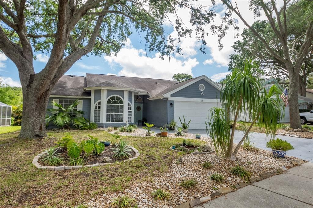 1651 POLO CLUB DRIVE TARPON SPRINGS, FL 34689