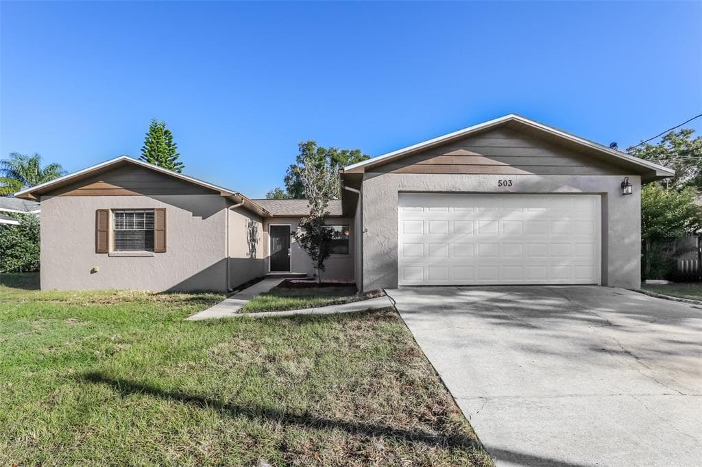 503 FIREWOOD AVENUE EUSTIS, FL 32726