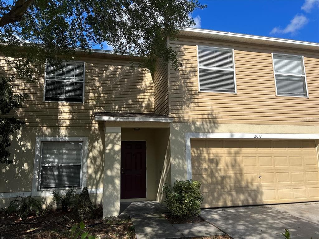 2013 ASHLEY LAKES DRIVE ODESSA, FL 33556