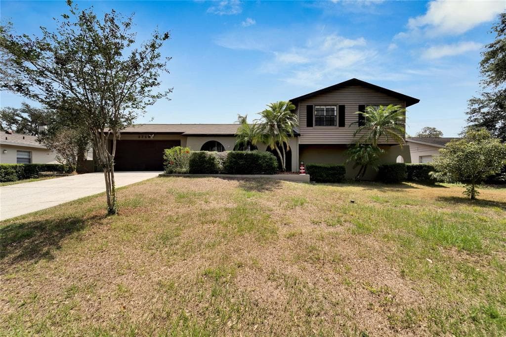 3716 CASABA LOOP VALRICO, FL 33596